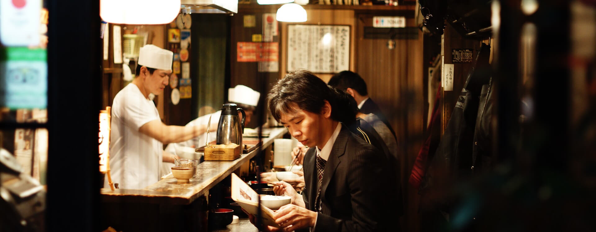 Matthias Hübener - Vom Libellenflug - Roman / Buch